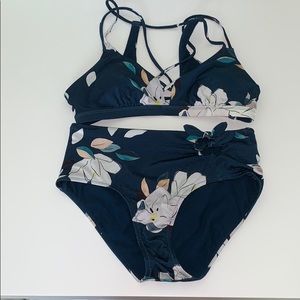 Athleta Bikini with Hipster Bikini Bottoms